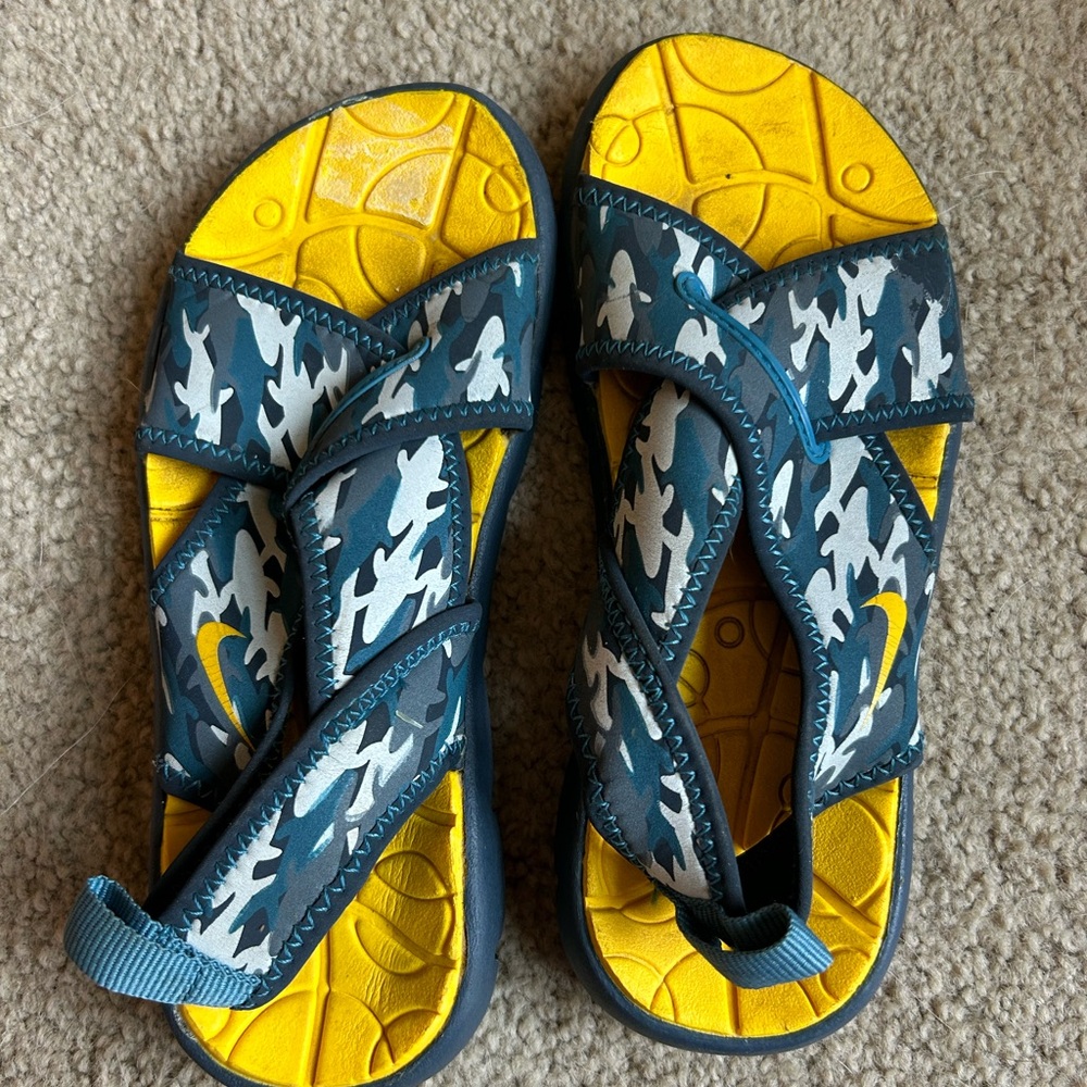 Nike sandals